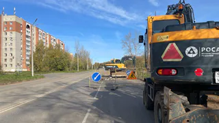 В Глазове на улице Пехтина закрыли для проезда транспорта две полосы со стороны пустыря
