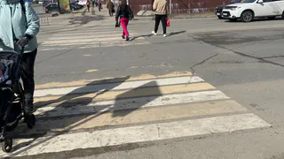 Верховный Суд поставил точку: должен ли водитель ждать, пока пешеход полностью перейдёт дорогу