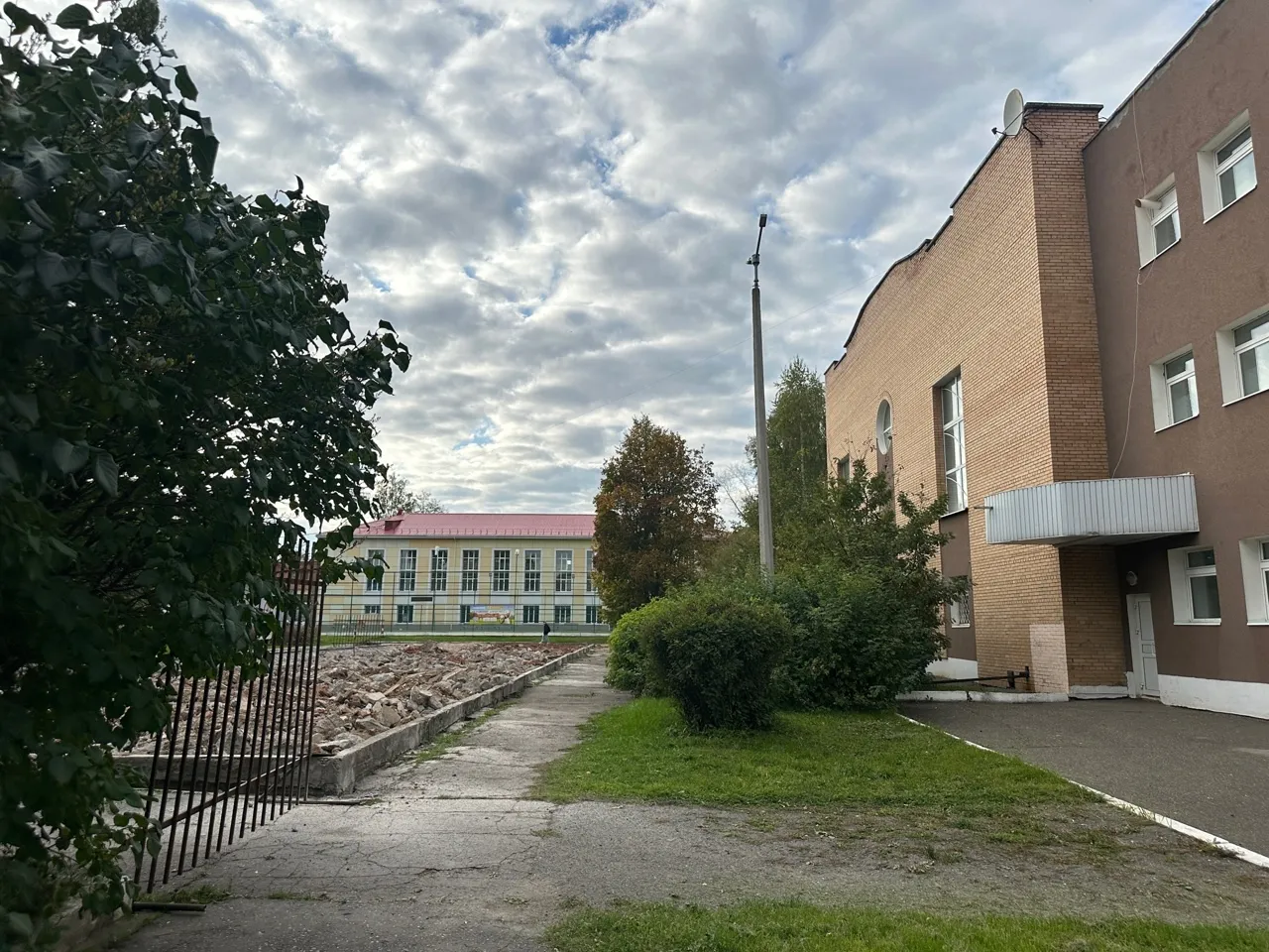 Бывший брызгательный бассейн в Глазове, который был частью старой системы охлаждения в Ледовом дворце, станет трассой для глазовских автомоделистов.