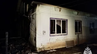 Мать в Удмуртии спасла из горящего дома четырех детей и соседей