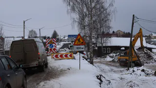 В Глазове продолжается ремонт моста через речку Малая Сыга