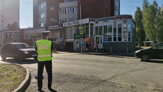 В Удмуртии пенсионер на иномарке сбил мотоциклиста