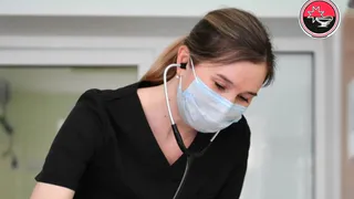 Врачи из Удмуртии и федерального медцентра выходили тройню, которая родилась на 28 неделе беременности