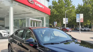 Продал "Тойоту", взял "Чери Арризо 8" за 3 млн: проехал пару метров от салона - вылез первый стук и первые проблемы