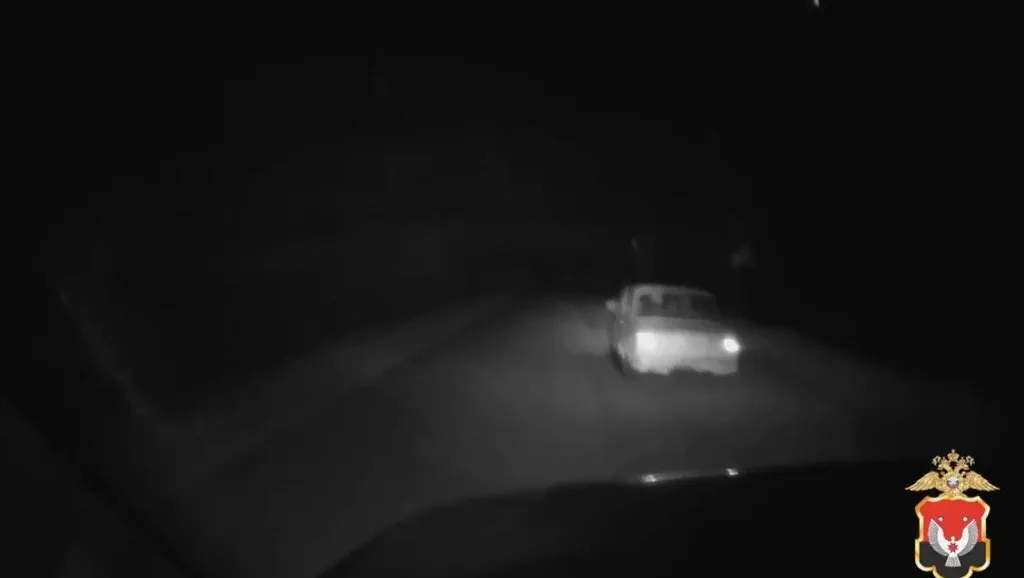 В Удмуртии инспекторы ДПС открыли огонь по колесам уходящего от погони водителя