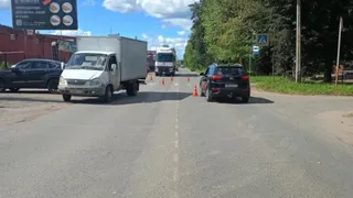 Пенсионерку в Глазове за минуту сбили две машины