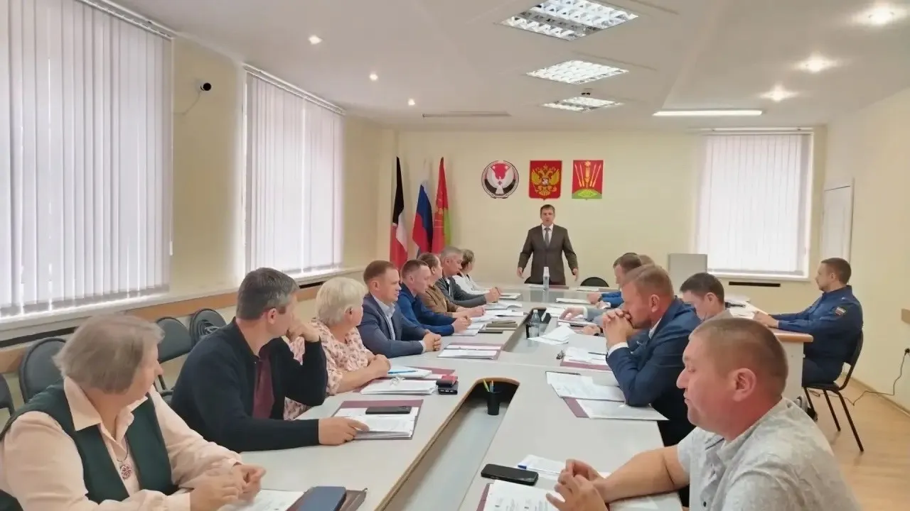 Сергей Буров избран председателем Совета депутатов Глазовского района