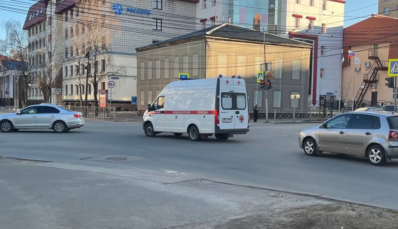 Слесарь в Удмуртии получил тяжёлые травмы при работе на прессе