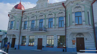 Реставраторы завершили работы на одном из красивейших зданий Сарапула – доме купца Корешева