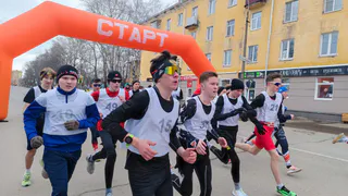 В Глазове порядка 300 спортсменов приняли участие в забеге, посвященном Дню космонавтики