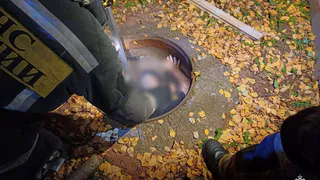 Мужчина провалился в люк в Ижевске