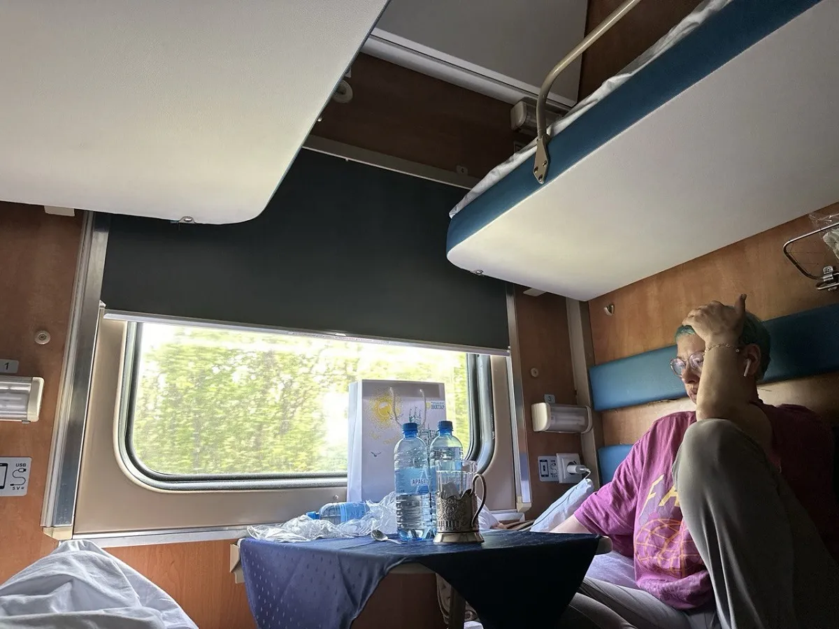 Будете ехать в гордом одиночестве: хитрость опытных пассажиров РЖД - как избавиться от соседа хоть в купе, хоть в плацкарте