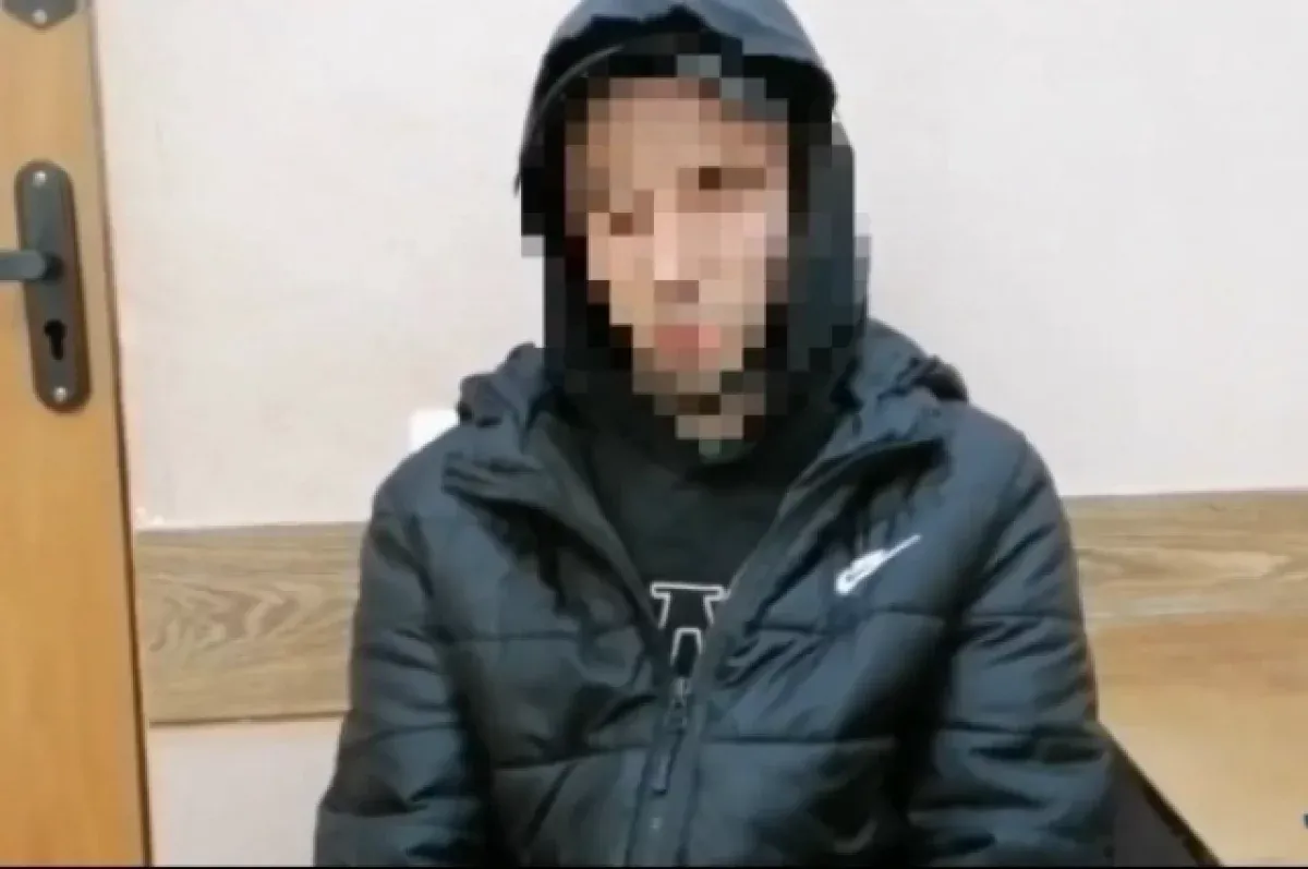 В Удмуртии 22-летний водитель насмерть сбил пешехода на переходе из-за смартфона и скрылся