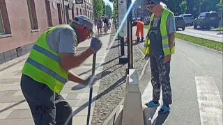 В Глазове на улице Кирова приступили к ремонтным работам по гарантии