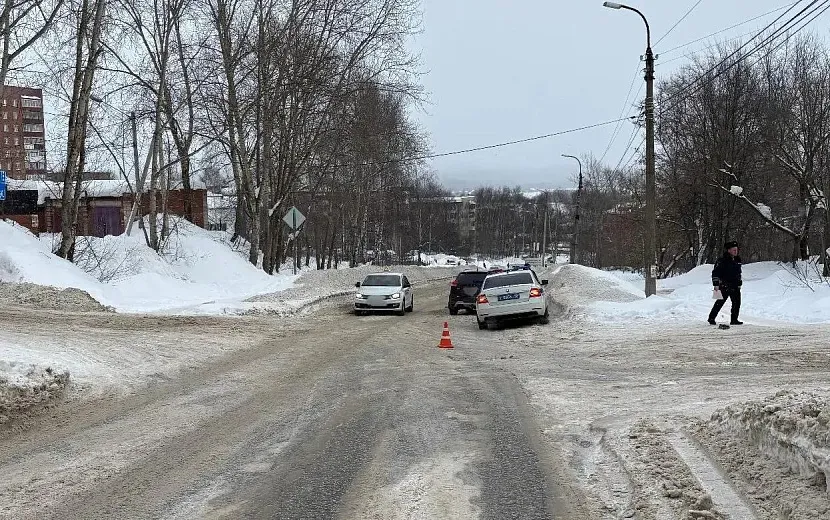 В Удмуртии водитель Lada сбил девятилетнего ребенка, перебегавшего дорогу вне зебры