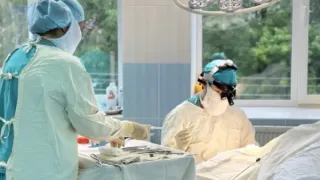 В Удмуртии врачи спасли девушку после перелома шеи в ДТП с лосём