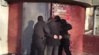 В Удмуртии задержаны два судебных пристава по подозрению в превышении должностных полномочий (ВИДЕО)