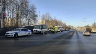 Три человека пострадали в столкновении двух автобусов в Удмуртии