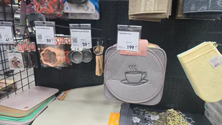 Купила в "Фикс Прайсе" дешевую силиконовую форму для кексов. Но не для выпечки: вот для чего она мне дома