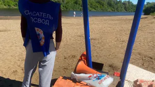 Спасательный пост начал работу на городском пляже в Глазове