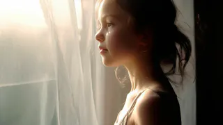 7-летняя девочка выпала из окна 4 этажа жилого дома в Ижевске