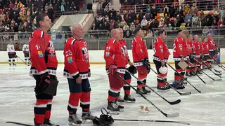 Глазов отметил 70-летие хоккея