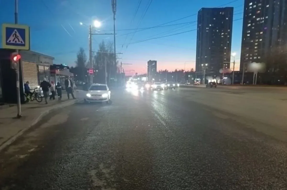 В Удмуртии школьница на неисправном велосипеде попала под колеса иномарки