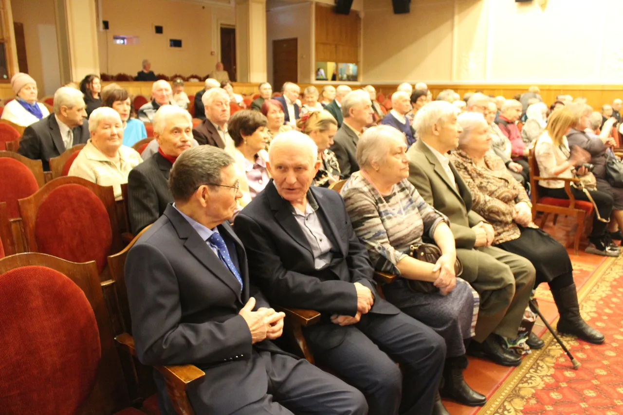 Для самых крепких семей Глазова провели концерт