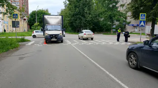В Глазове водитель "ГАЗели" сбил 61-летнюю женщину на переходе