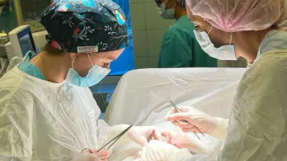 Врачи из Удмуртии прооперировали трёхмесячного ребенка с патологией почек