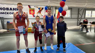 Глазовские борцы привезли домой медали