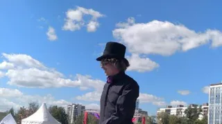Сегодня на площадке у ЛДС "Глазов Арена" выступит уличный театр "Туки-Луки"