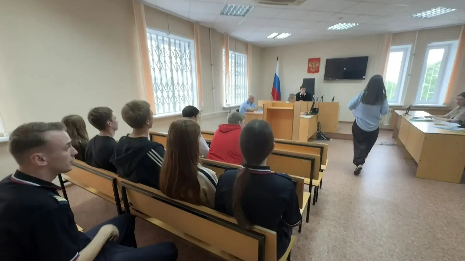 В Удмуртии подростки из группы риска побывали на суде по делу о наркотиках