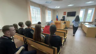 В Удмуртии подростки из группы риска побывали на суде по делу о наркотиках