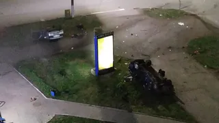 В Глазове на перекрестке улиц Толстого и Буденного столкнулись два автомобиля