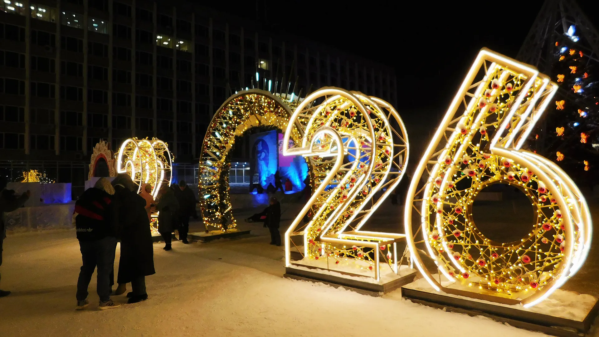 Более 22 тысяч жителей Удмуртии приняли участие в новогодних гуляниях
