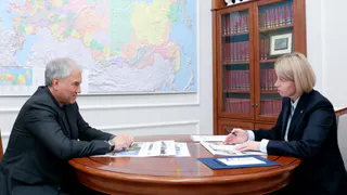 Володин и Абрамова обсудили федеральную поддержку проектов Удмуртии