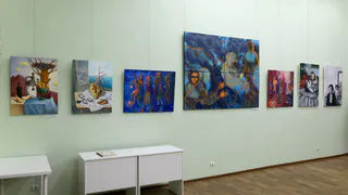Работы Союза художников Удмуртии выставлены в Сарапульском музее-заповеднике в проекте "Для всей семьи" (0+)