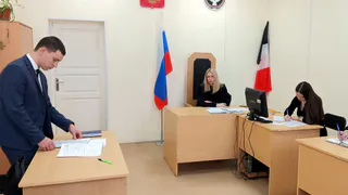 В Глазове суд вынес приговор женщине, напавшей с ножом на 12-летнего сына