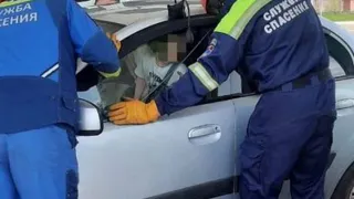 В День защиты детей спасатели в Глазове помогли защитить малыша от опасности