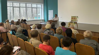 В семиэтажном корпусе Глазовской межрайонной больницы в рамках большого ремонта обновили актовый зал
