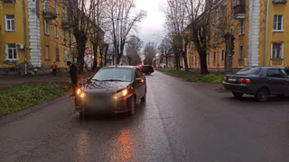 Под колеса легковушки угодила жительница Глазова
