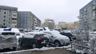 Выезжаю со двора, а навстречу машина: простое правило, которого нет в ПДД - спасет от недоразумений