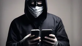 Мошенники убедили пенсионерку продать квартиру
