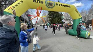 Сотрудники Миндортранса Удмуртии приняли участие в Первомайском забеге