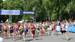 В столице Удмуртии стартовал XVI Международный легкоатлетический забег «Динамовская миля 2026»