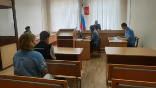 Суд в Удмуртии осудил мужчину за вымогательство денег у школьницы