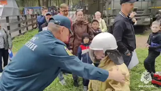 Сотрудники МЧС Удмуртии приняли участие в «Фабрике профессий» в Ижевске