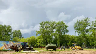 В Глазове приступили к благоустройству парка "Патриот"