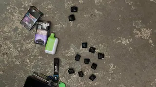 12 свертков с синтетическими наркотиками изъяли в Ижевске